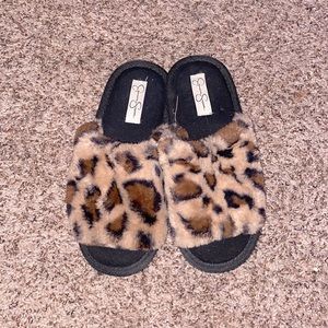 Jessica Simpson Cheetah print slippers